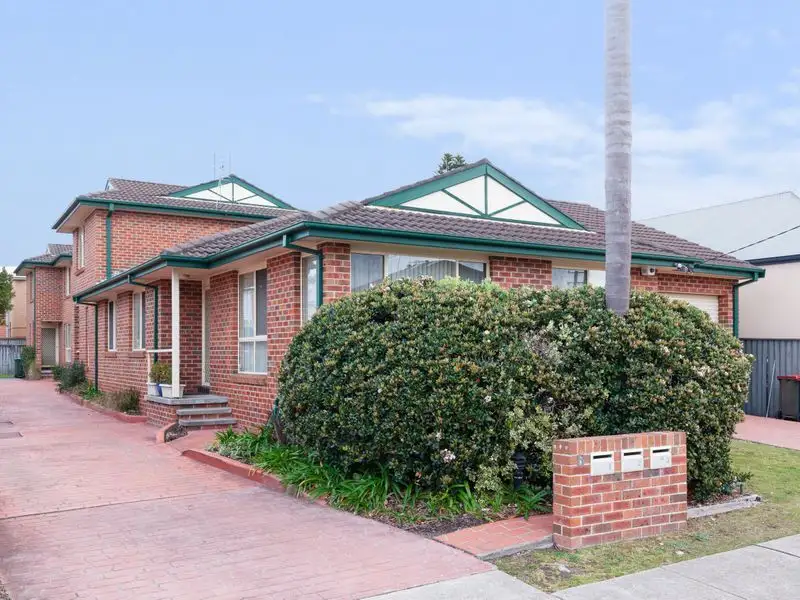 Main view of Homely townhouse listing, 2/5 Barr Street, Merewether NSW 2291