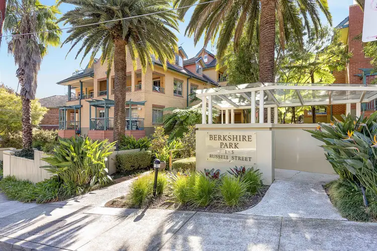Third view of Homely apartment listing, 4/1-5 Russell Street, Wollstonecraft NSW 2065
