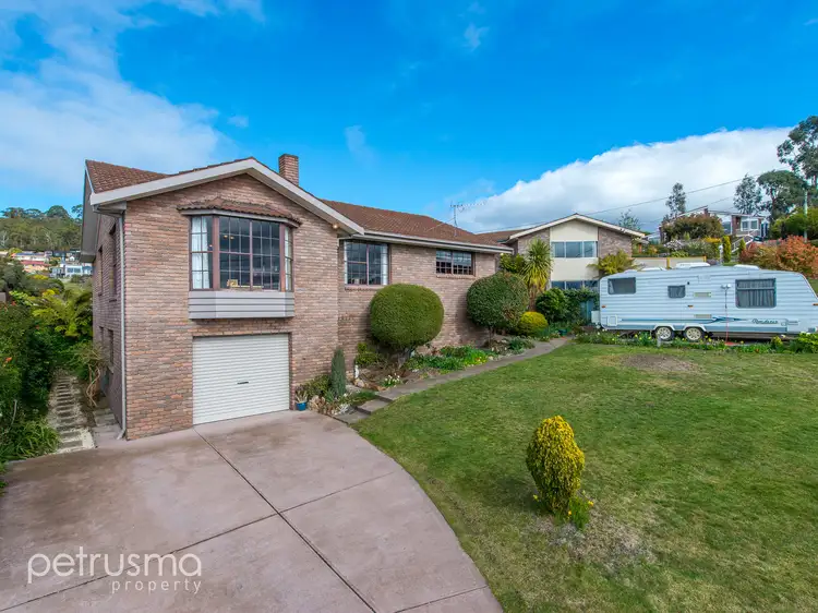 1 Kulgoa Place, Blackmans Bay TAS 7052