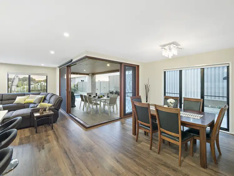 Sixth view of Homely house listing, 25 Valley Circuit, Kuraby QLD 4112