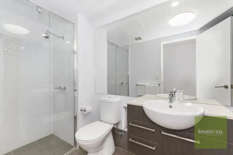 Fifth view of Homely apartment listing, 23/3 Kingsway Place, Townsville City QLD 4810