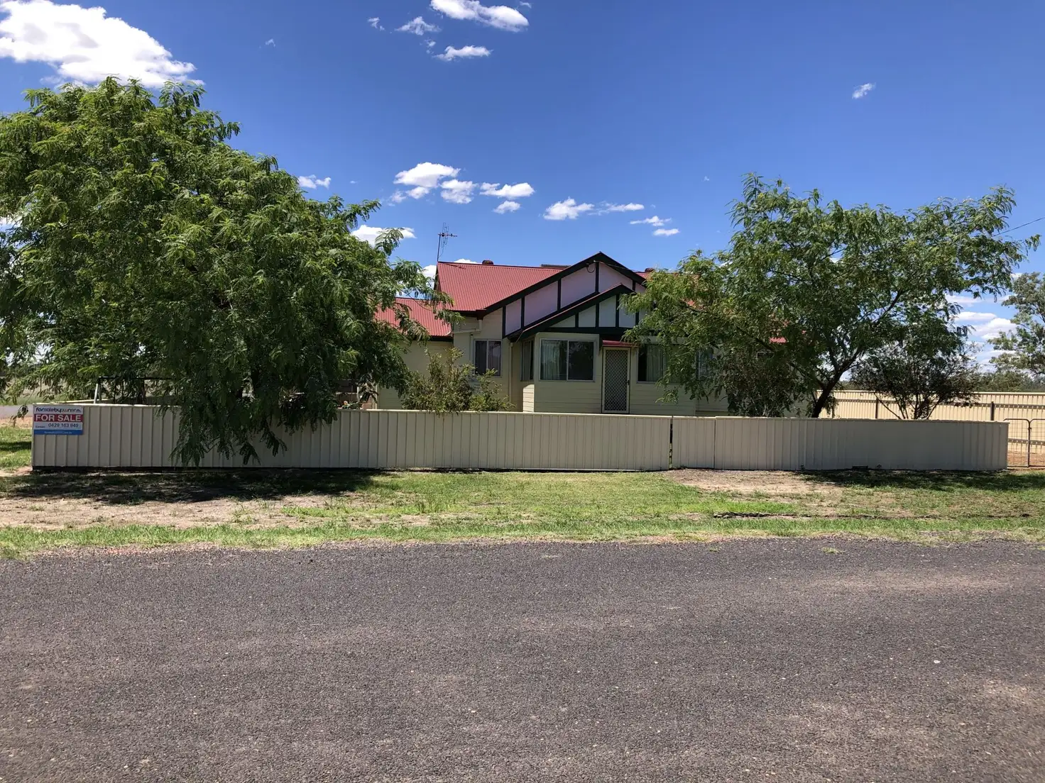 Main view of Homely house listing, 2 Lignum Ave, Dirranbandi QLD 4486