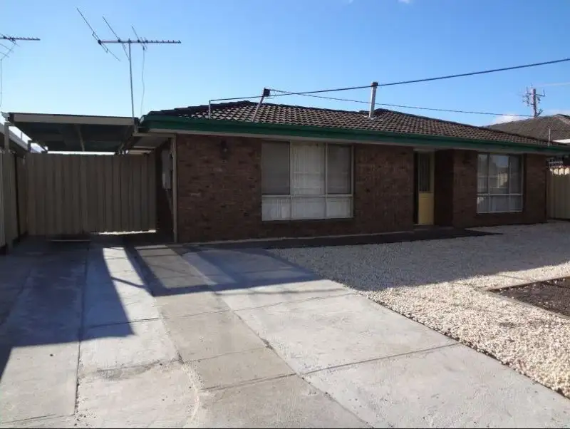 Main view of Homely house listing, 4 Kinterbury Drive, Kings Park VIC 3021