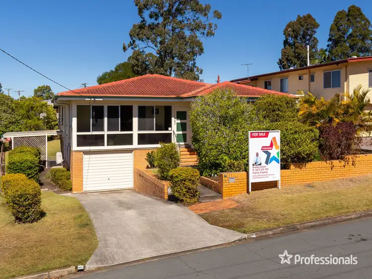 17 Allara Crescent, Ferny Hills QLD 4055