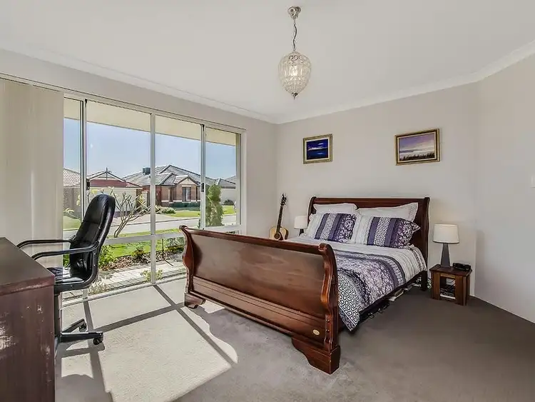 Fifth view of Homely house listing, 8 Arrowwood Loop, Secret Harbour WA 6173