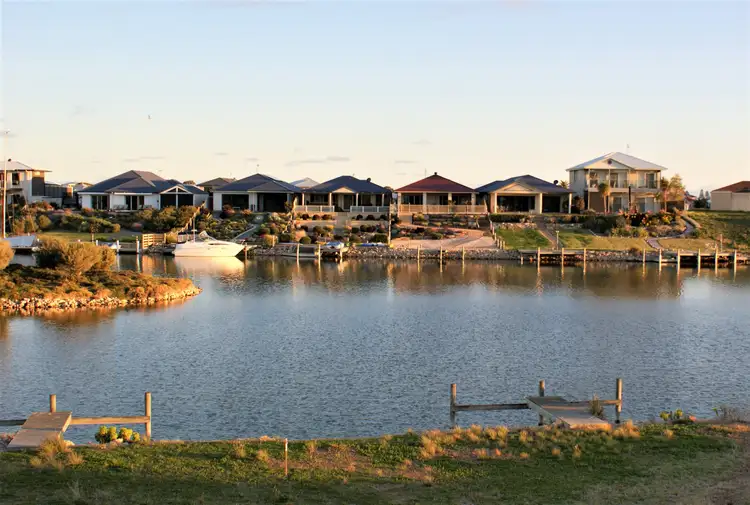LOT Lot 1397, 107 Blanche Parade, Hindmarsh Island SA 5214