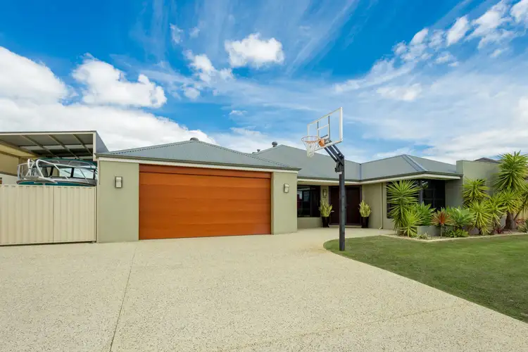 24 Kalang Way, Millbridge WA 6232