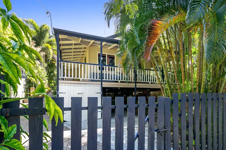 4 Pines Avenue, Cooroibah QLD 4565