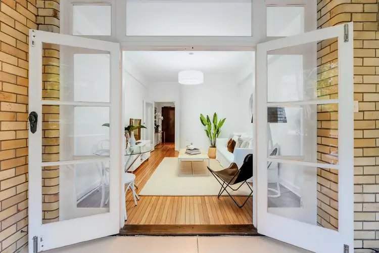 Third view of Homely apartment listing, 10/22 Roslyn Gardens, Elizabeth Bay NSW 2011