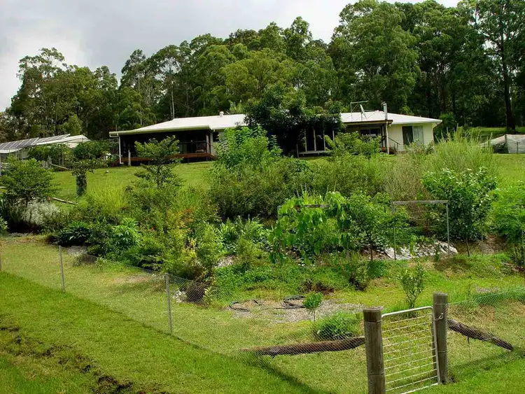 85 Hillcrest Road, Minimbah NSW 2312