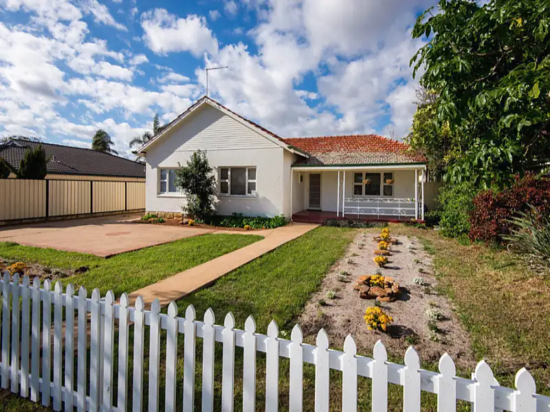 Main view of Homely house listing, 204 Shaftsbury Avenue, Bedford WA 6052