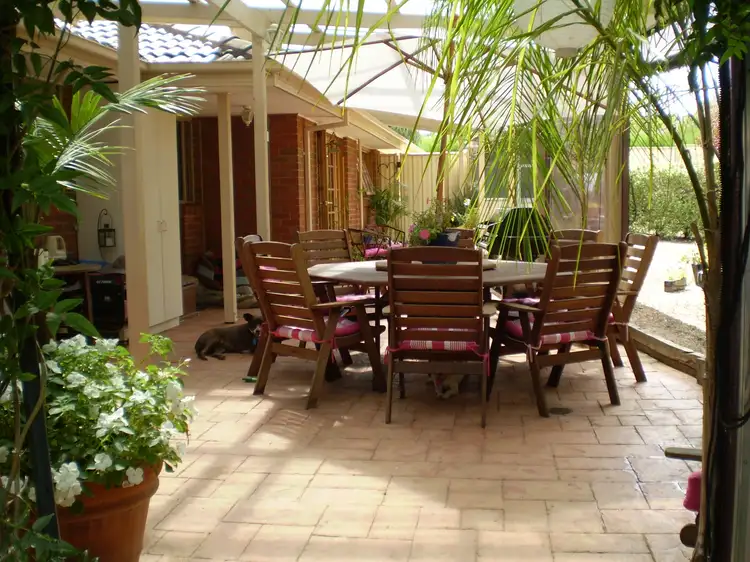 14 Rye Court, Romsey VIC 3434