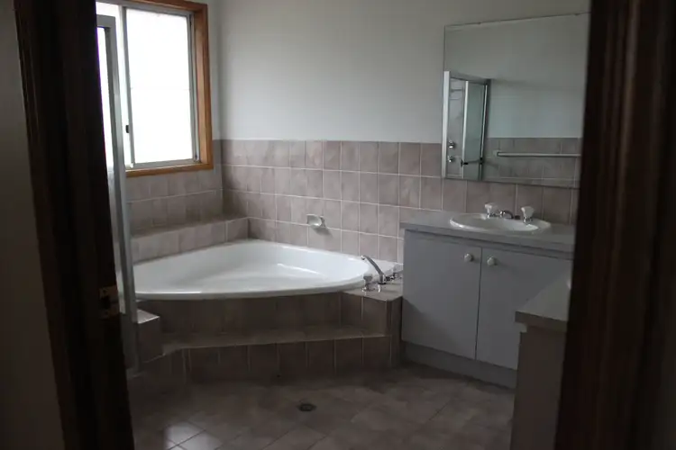 Fifth view of Homely house listing, 4 Moorehead Ave, Silverdale NSW 2752