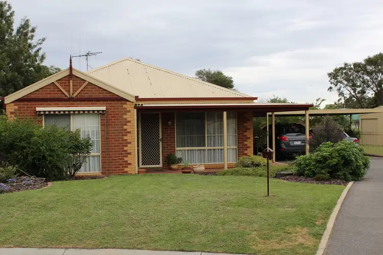 6 Dava Court, Kangaroo Flat VIC 3555