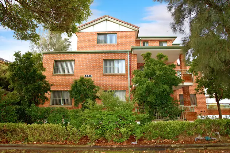 2/14-16 Hampden St, Beverly Hills NSW 2209