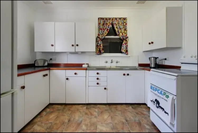 Second view of Homely house listing, 10 Duffy Place, Yass NSW 2582