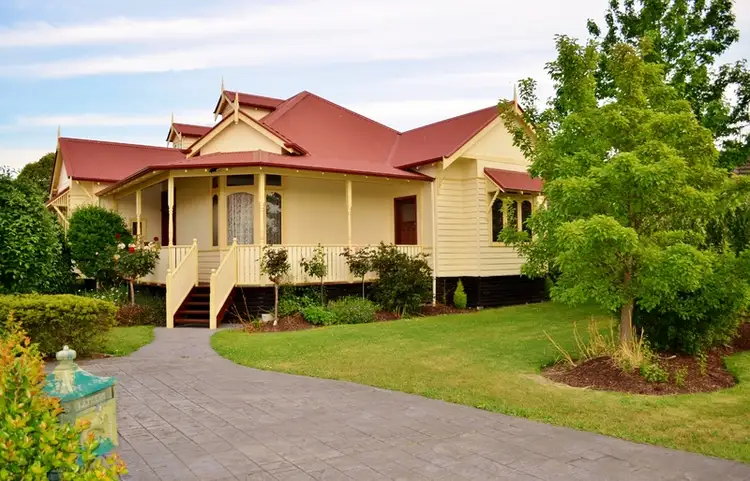 9 Holland Court, Trafalgar VIC 3824