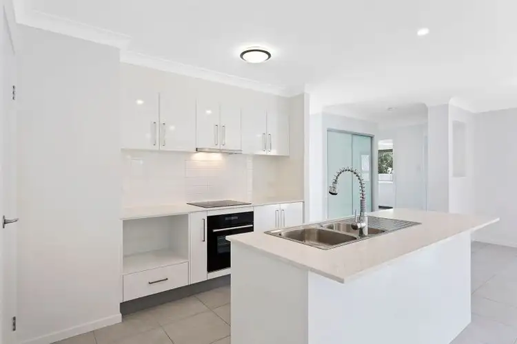 Fifth view of Homely house listing, 8 Topaz Crescent, Logan Reserve QLD 4133