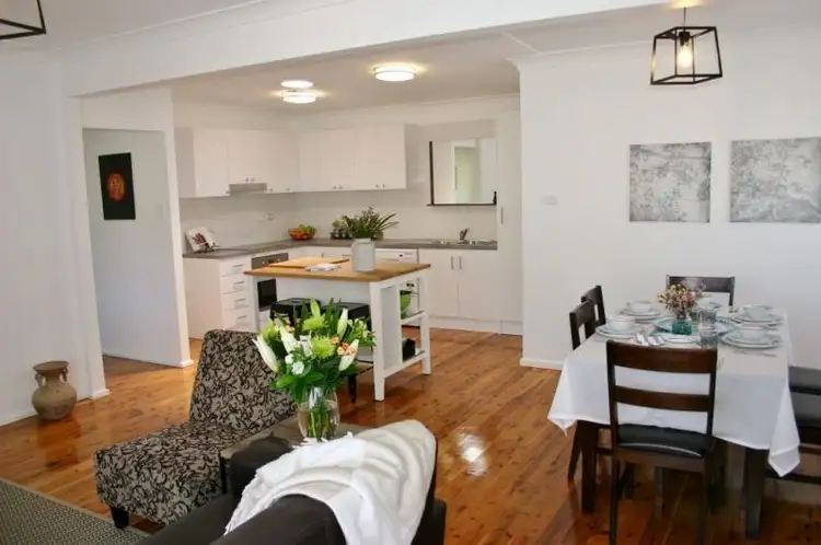 1 Opala Ave, Wyoming NSW 2250