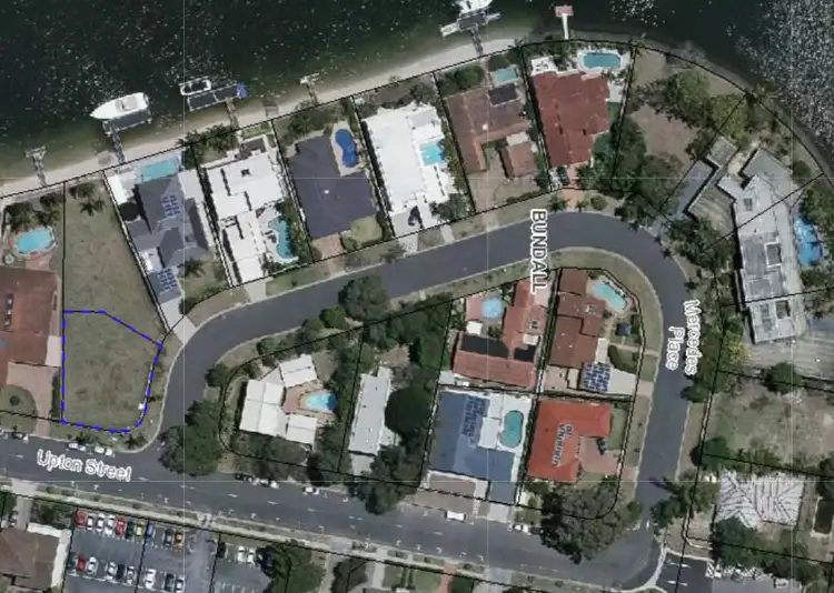 2 Mercedes Place, Bundall QLD 4217