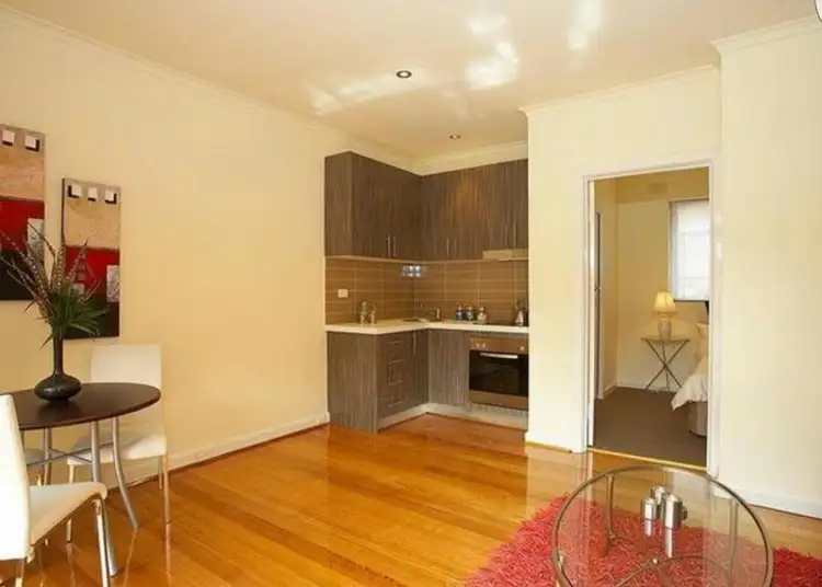 Main view of Homely unit listing, 6/133 Clarke st, Northcote VIC 3070