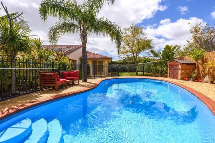 8 Inwood Pl, Murdoch WA 6150