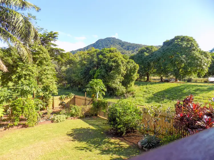 19 Romney Street, Kamerunga QLD 4870