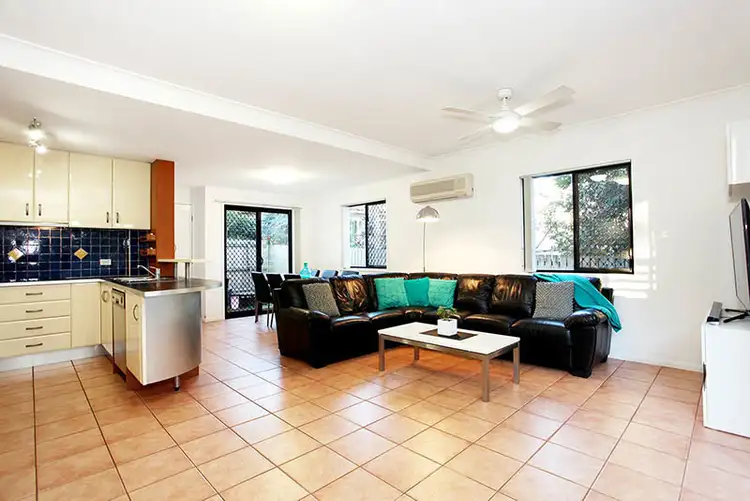 2/27 Hicks Street, Mount Gravatt East QLD 4122