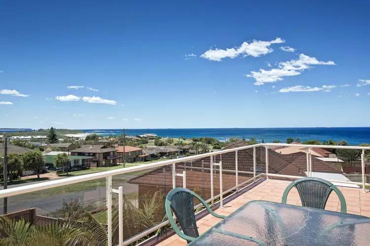 22 Park Ave, Caves Beach NSW 2281