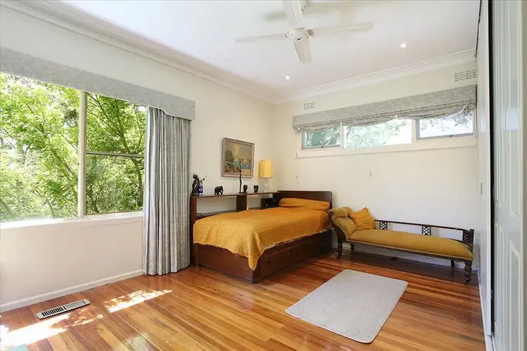 Sixth view of Homely house listing, 10 Miller Crescent, Mount Waverley VIC 3149