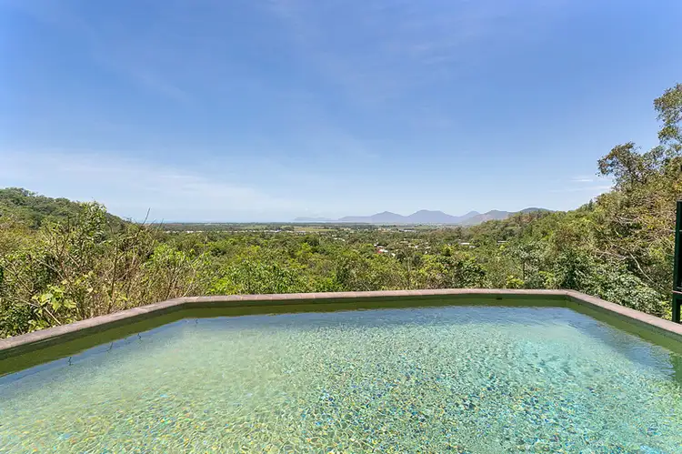10 -12 Chatham Terrace, Smithfield QLD 4878