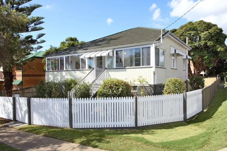 38 Clara St, Wynnum QLD 4178