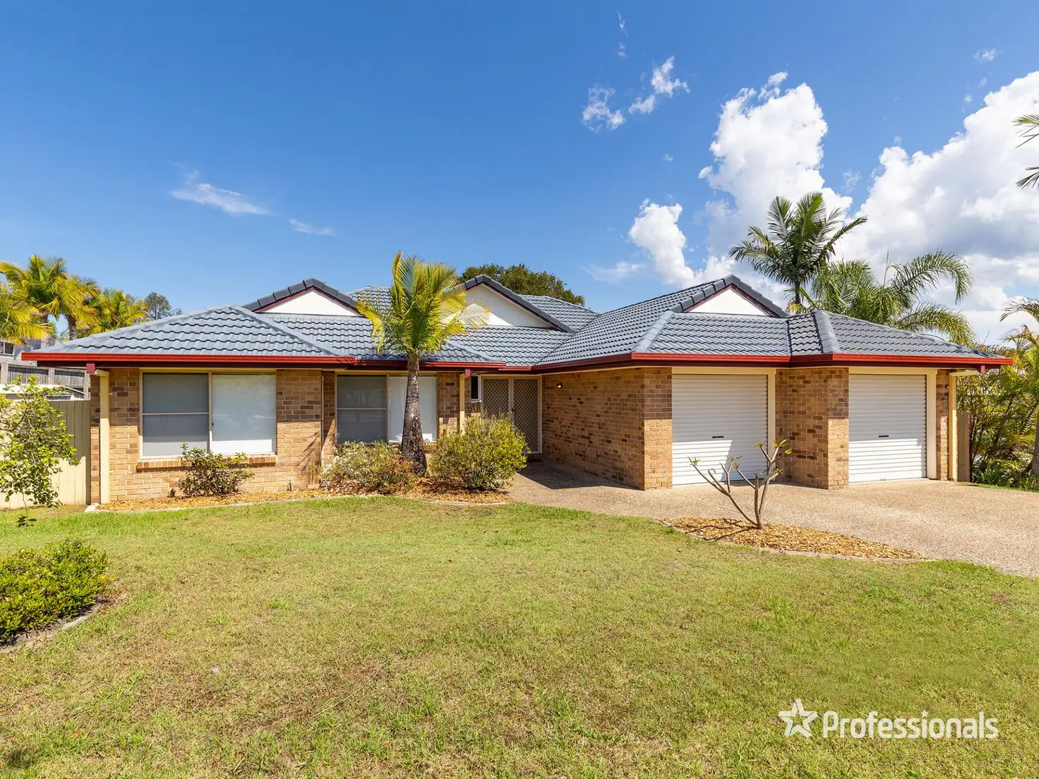 Main view of Homely house listing, 33 Hillenvale Avenue, Arana Hills QLD 4054