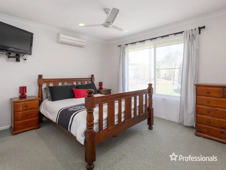 Fifth view of Homely house listing, 33 Hillenvale Avenue, Arana Hills QLD 4054