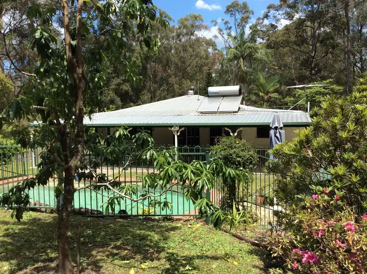89 Lindeman Rd, Beerwah QLD 4519
