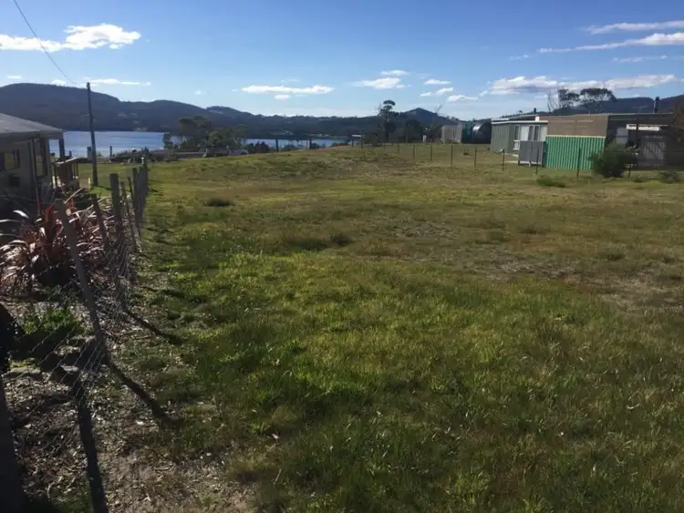 19 Wedge Avenue, White Beach TAS 7184