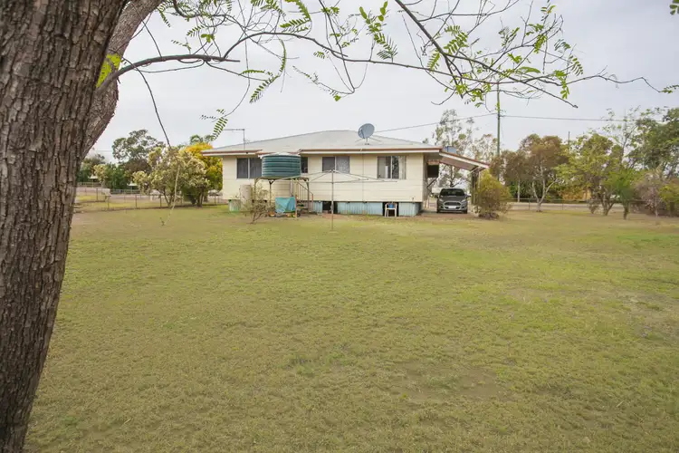 67 Alexander St, Surat QLD 4417