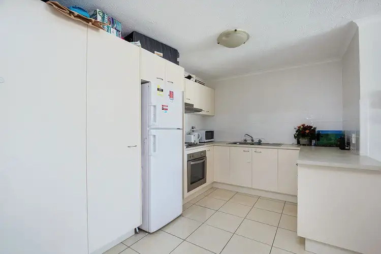 8/9 Bradford Street, Labrador QLD 4215