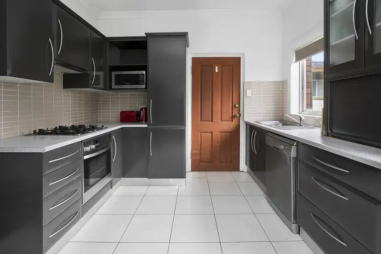 Fifth view of Homely apartment listing, 1&2/19 Queenscliff Road, Queenscliff NSW 2096