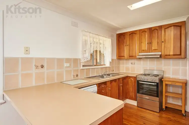 Sixth view of Homely house listing, 27 Leavenworth Drive, Mount Austin NSW 2650