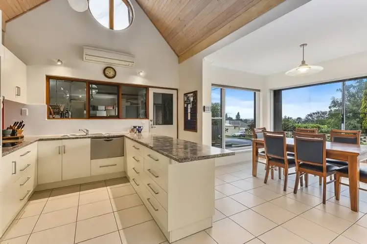Fifth view of Homely house listing, 2 Sunnyside Drive, Mount Gambier SA 5290