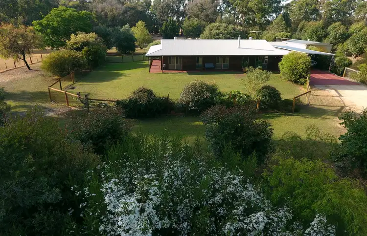 4 Swamp Gum Road, Oakford WA 6121
