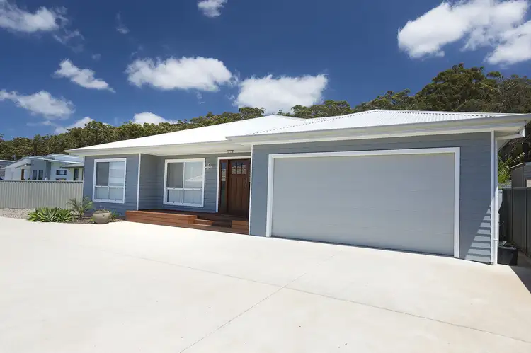 12 Threadfin Court, Old Bar NSW 2430