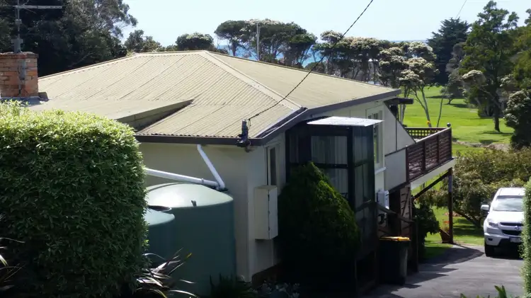 11 Beach Crescent, Greens Beach TAS 7270