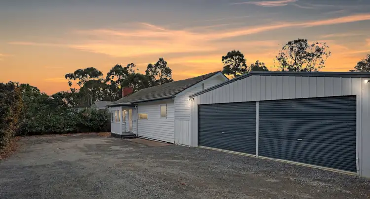 17 Glenfern Road, Ferntree Gully VIC 3156