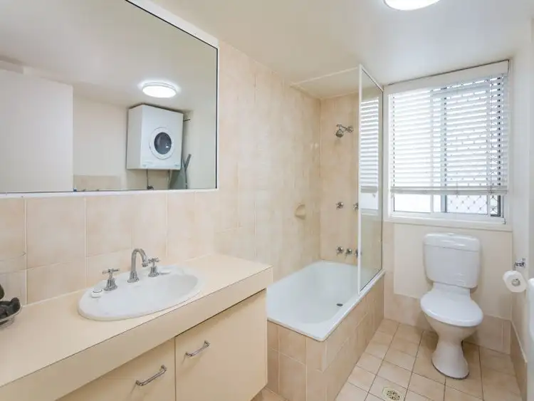 Seventh view of Homely apartment listing, 9/16 Jubilee Avenue, Broadbeach QLD 4218