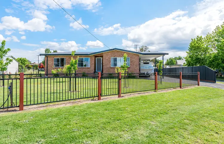 3 Sandy Road, Kootingal NSW 2352
