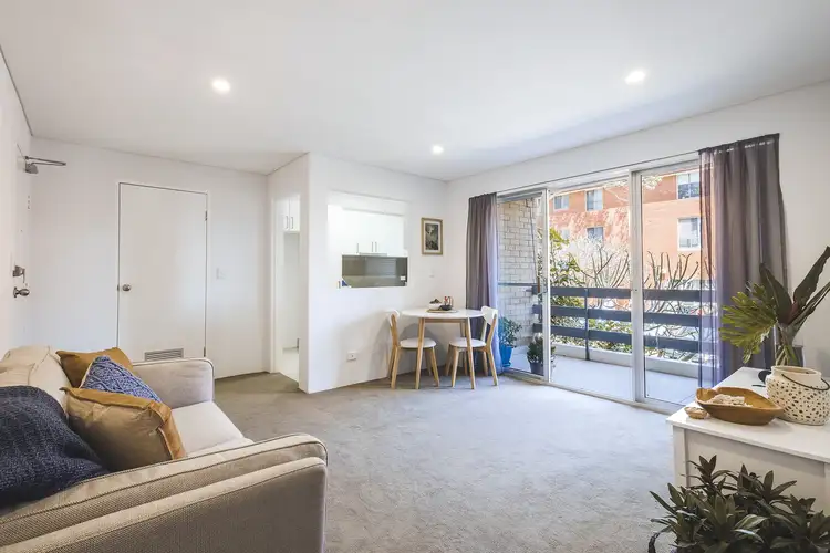 Second view of Homely unit listing, 3/26 Boronia Street, Dee Why NSW 2099