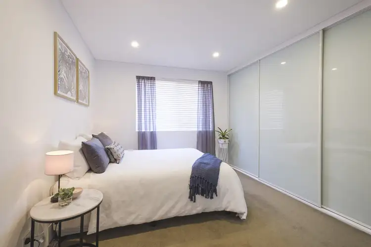 Third view of Homely unit listing, 3/26 Boronia Street, Dee Why NSW 2099