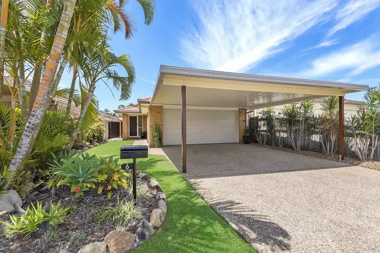 6 Robert Close, Redcliffe QLD 4020